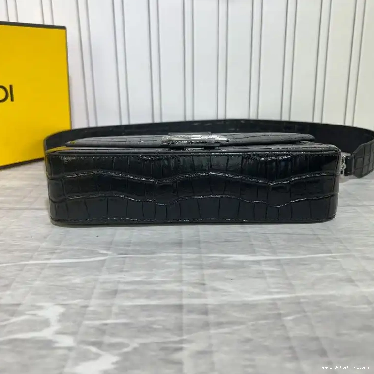 Vintage HOT Black Tiffany Fendi In Leather Medium Baguette Bag Crocodile 0701